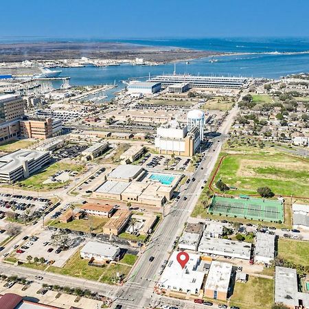 Pink Flamingo Studio Apartment Galveston Esterno foto