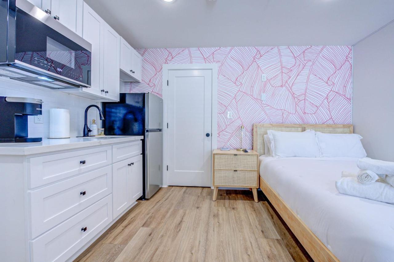 Pink Flamingo Studio Apartment Galveston Esterno foto